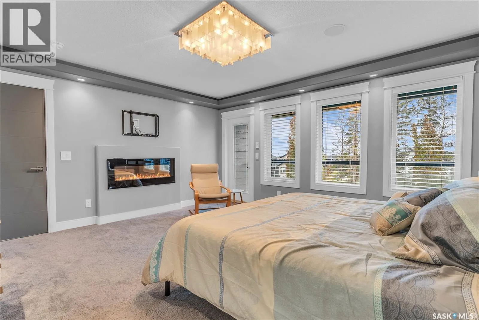 559 Atton LANE