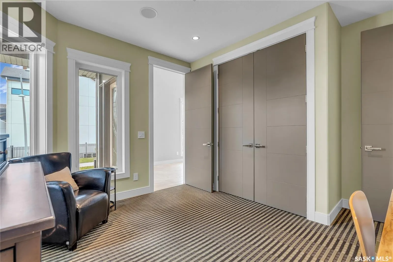559 Atton LANE