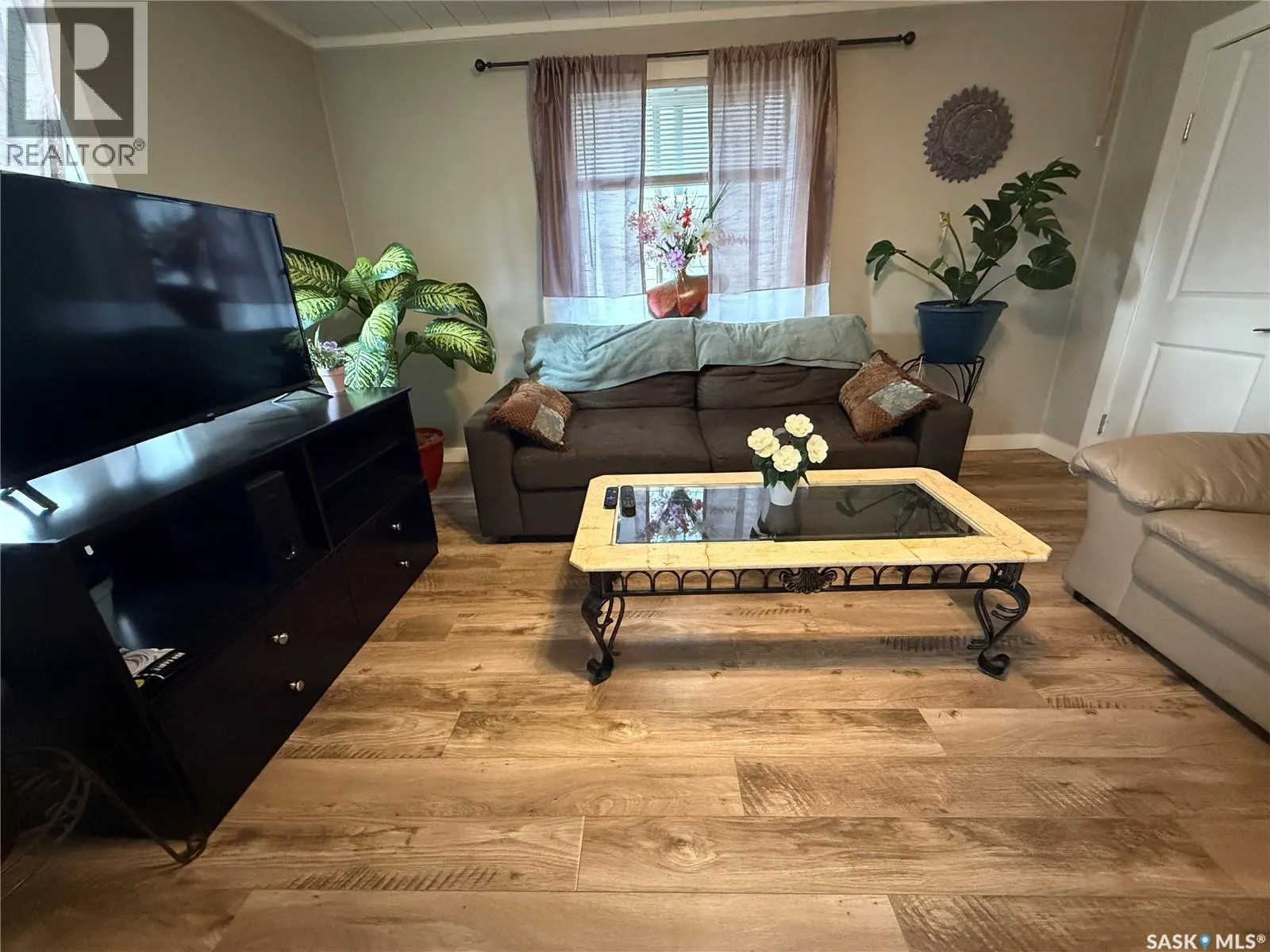 324 9th STREET