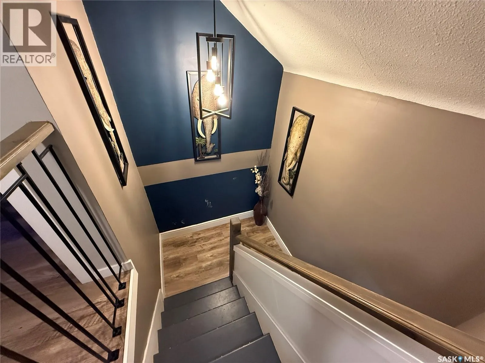 324 9th STREET