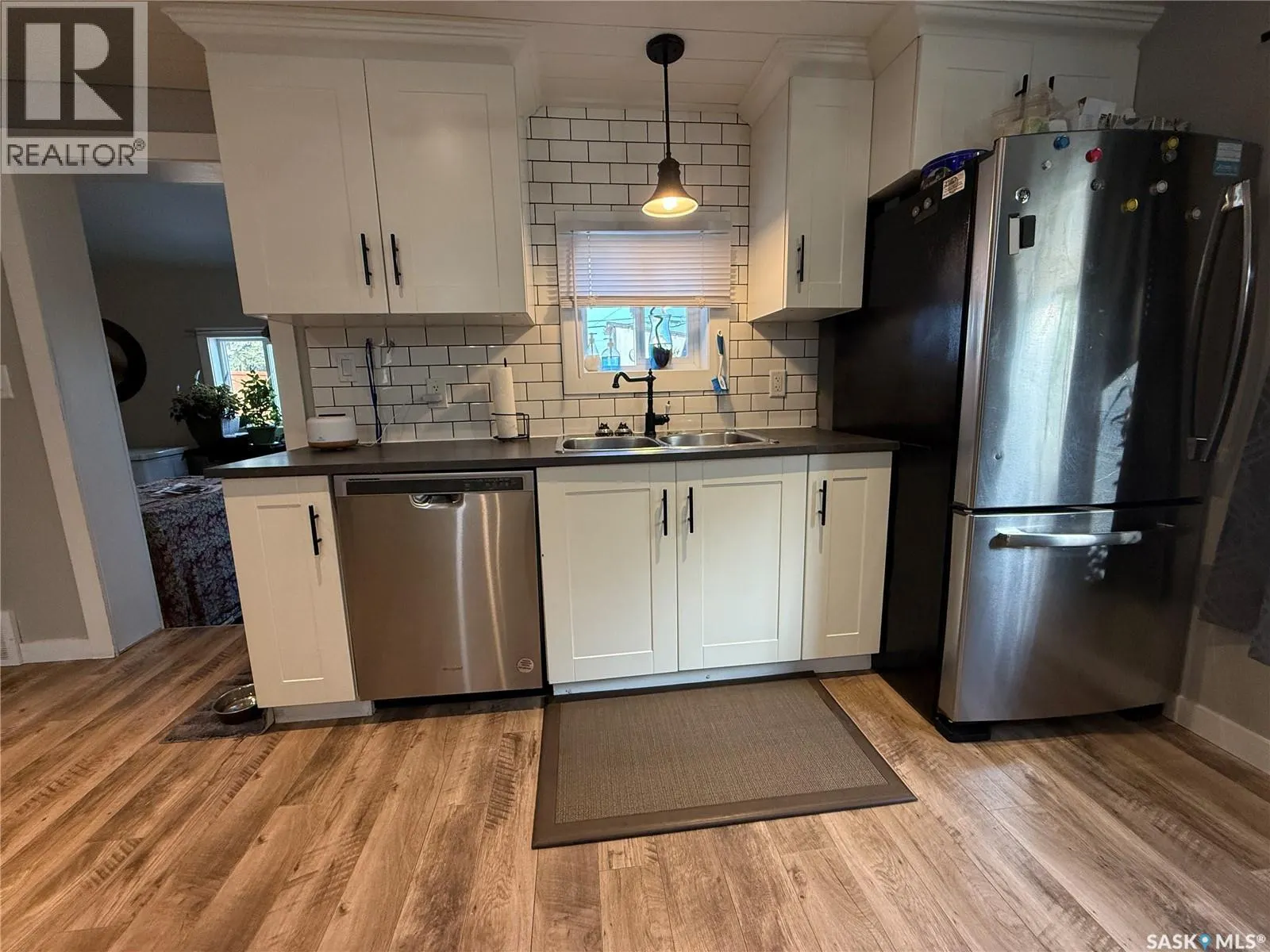 324 9th STREET