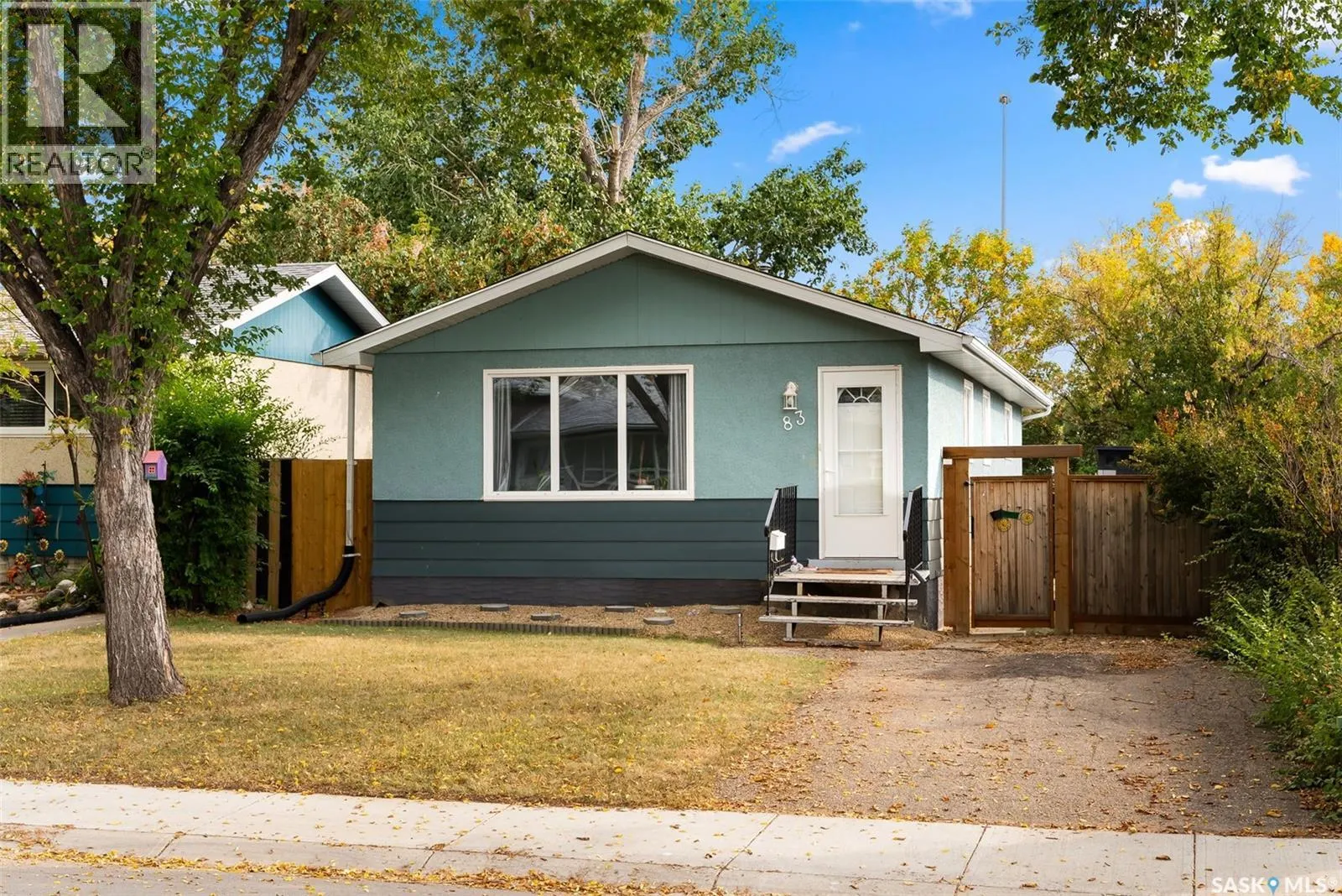 83 Cooper CRESCENT