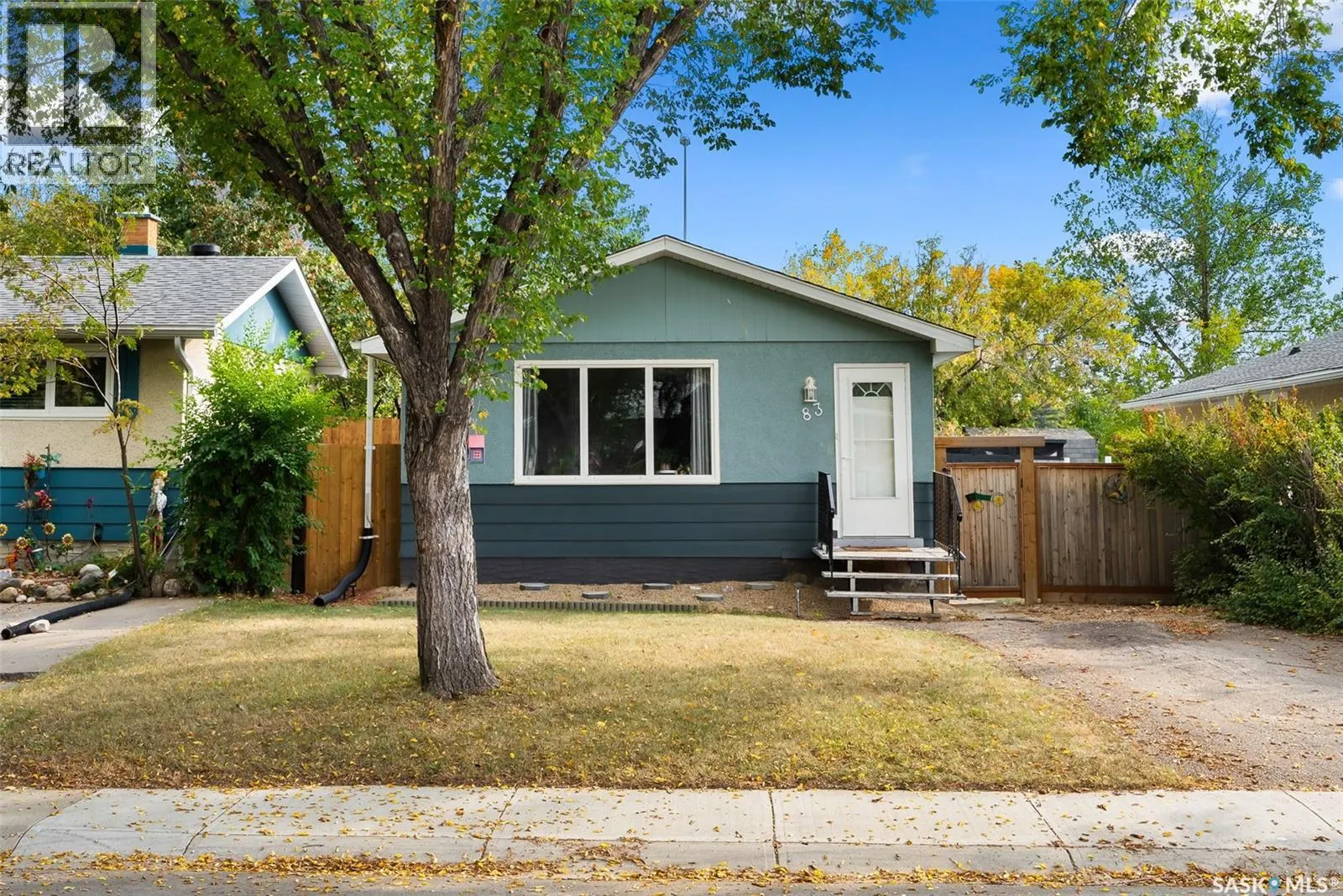 83 Cooper CRESCENT