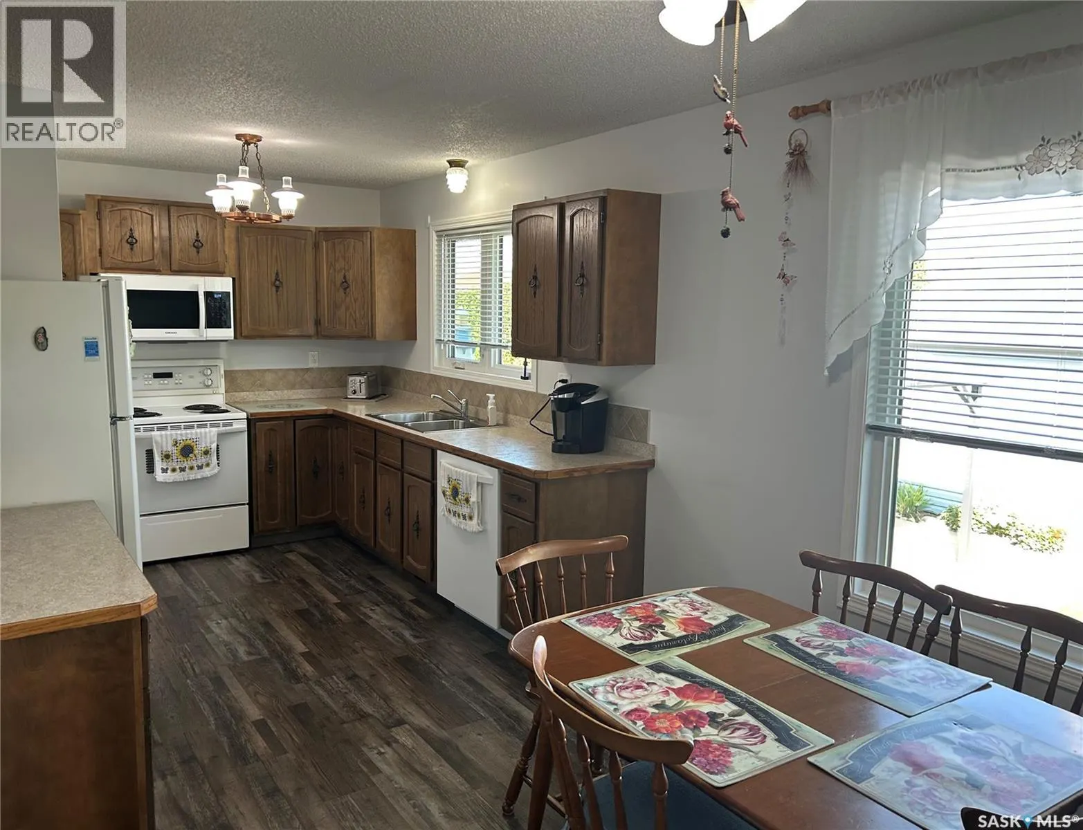 1534 Athabasca STREET W