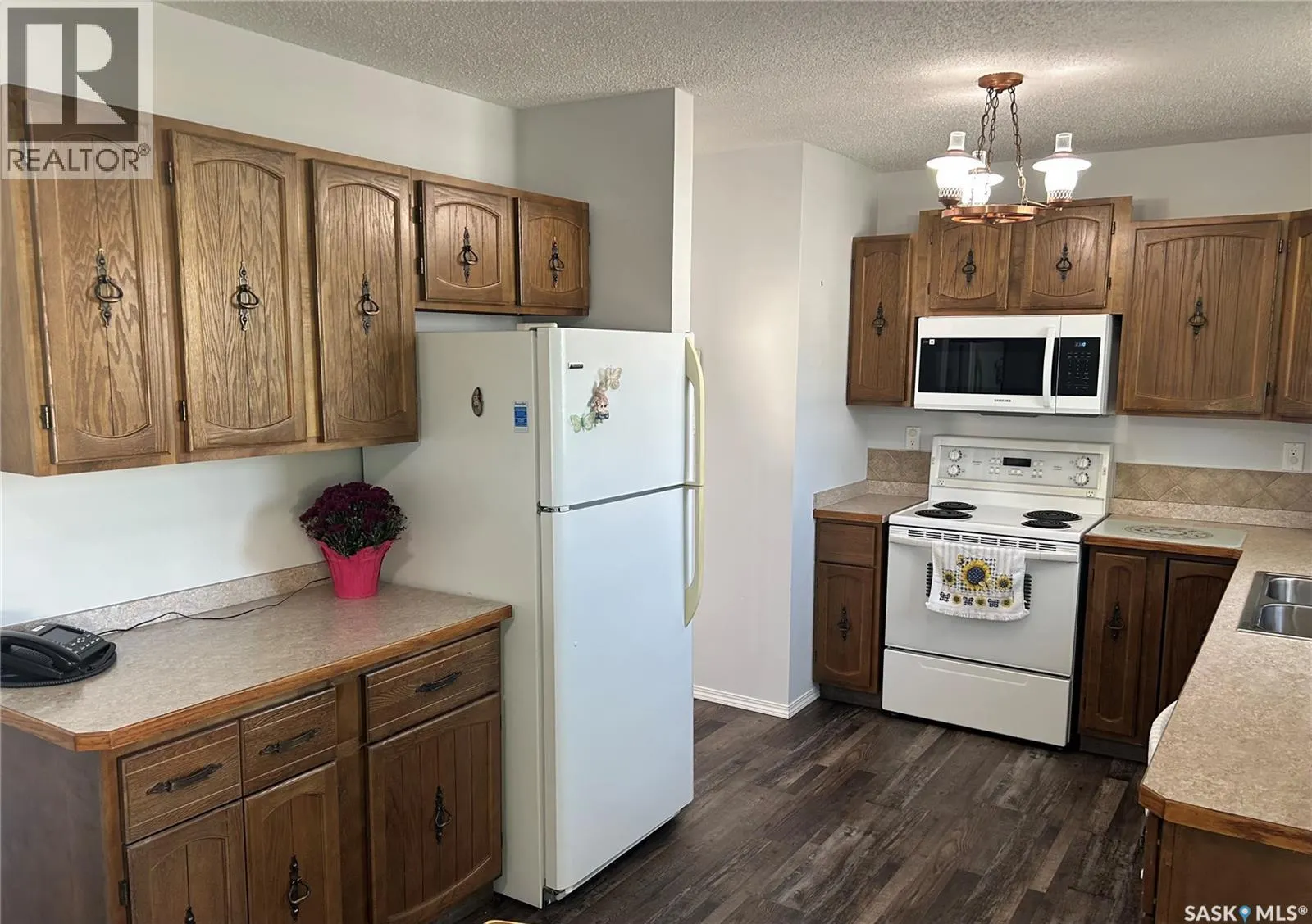 1534 Athabasca STREET W