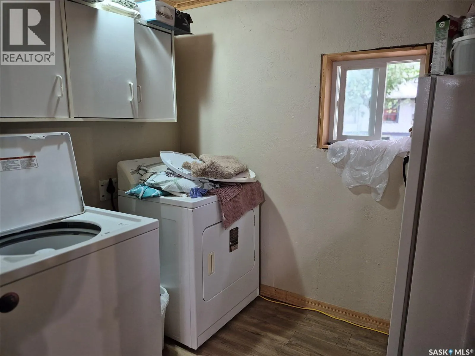 137 2nd STREET W