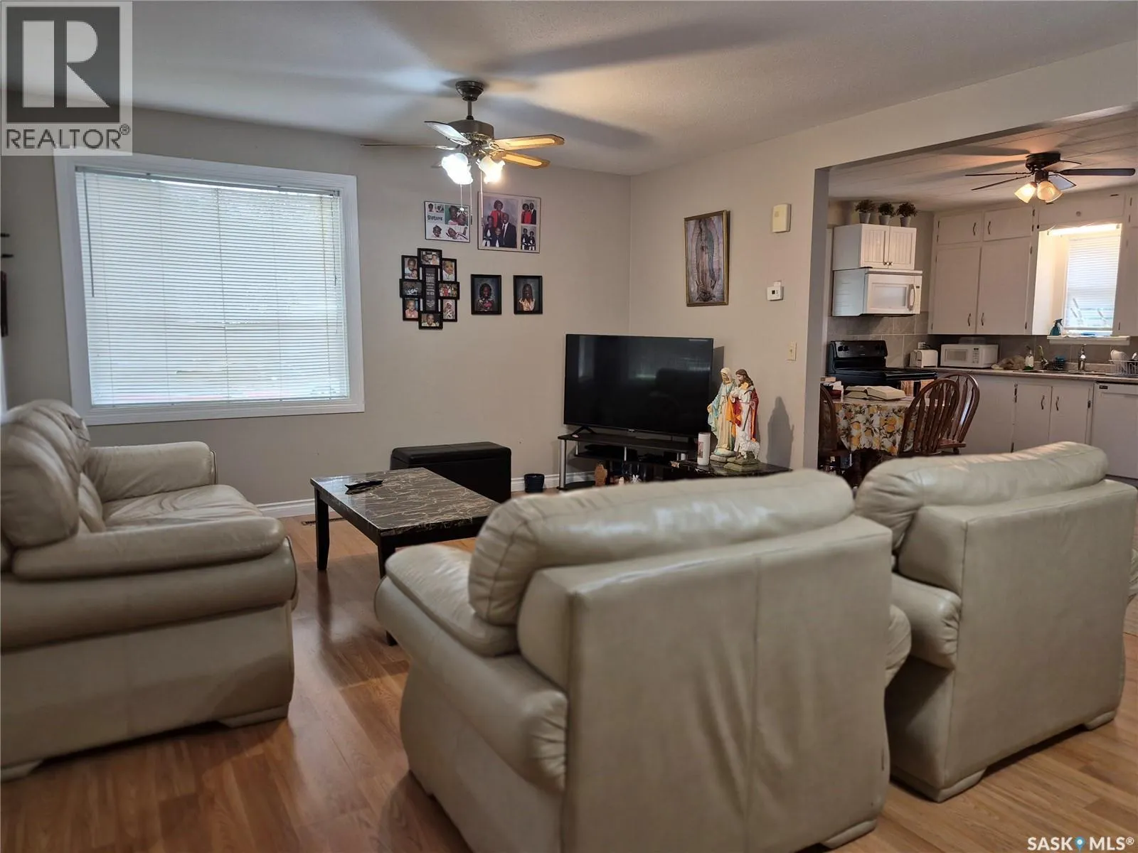 137 2nd STREET W