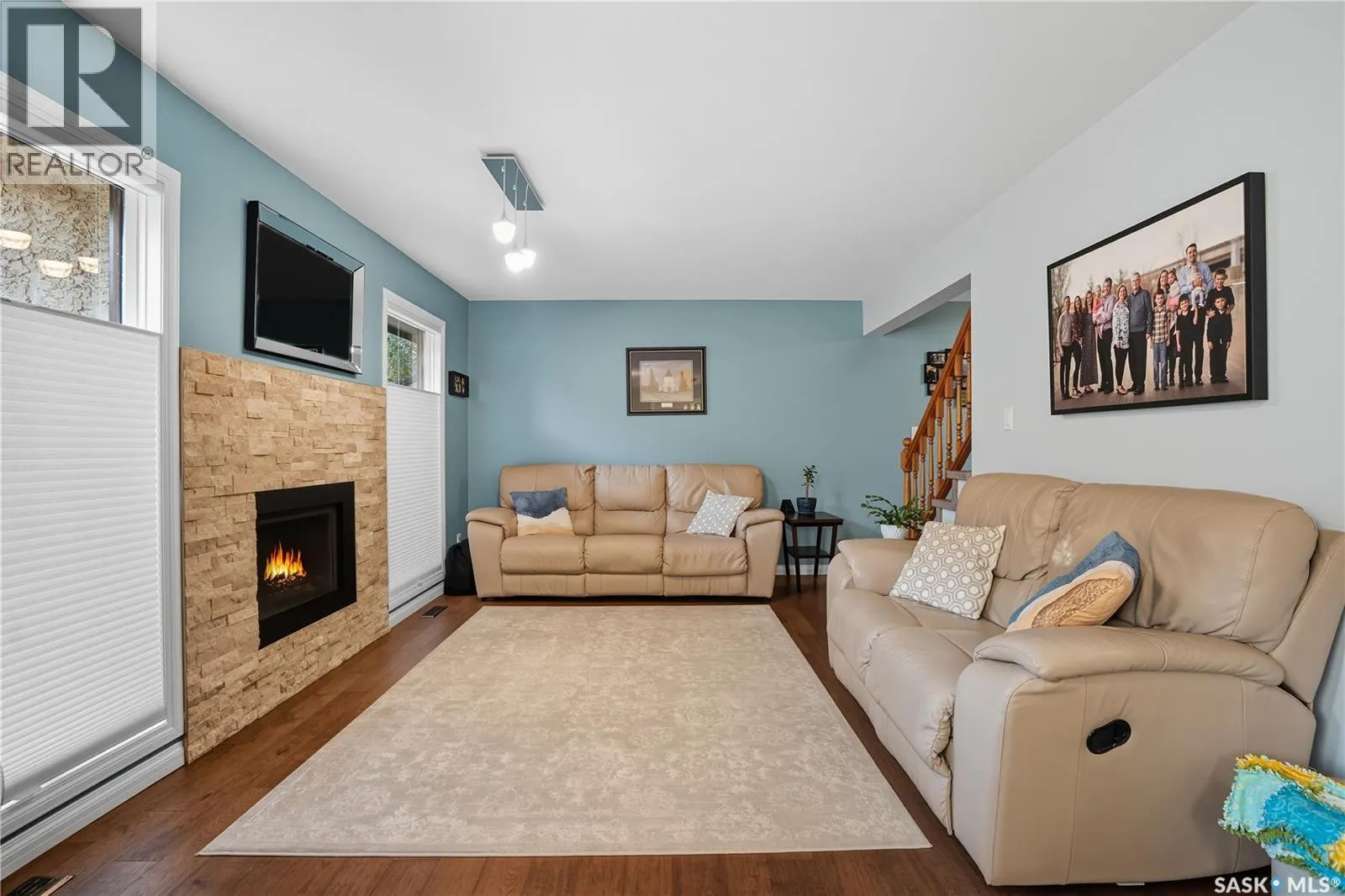 3270 MOUNTBATTEN CRESCENT