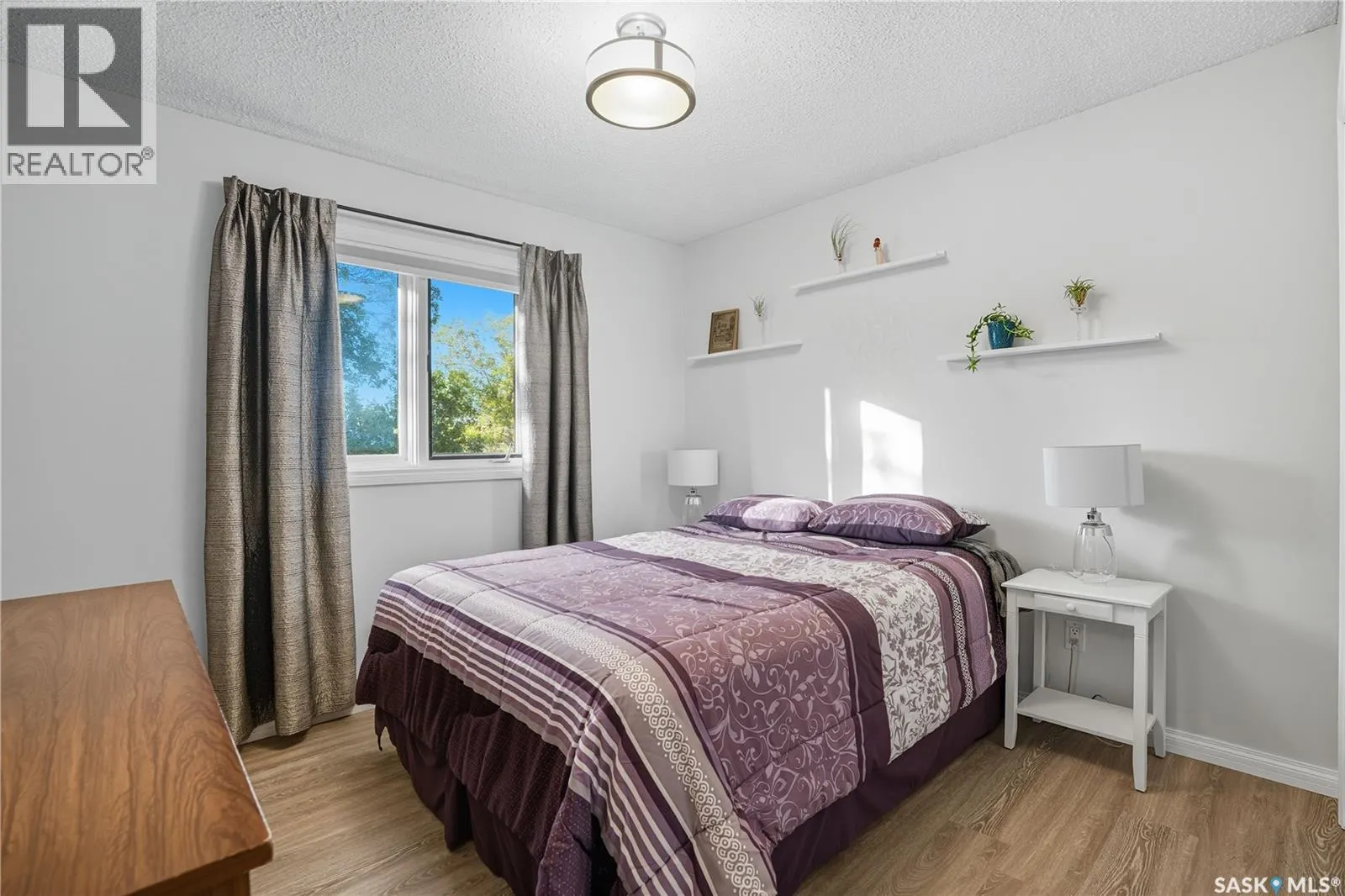3270 MOUNTBATTEN CRESCENT