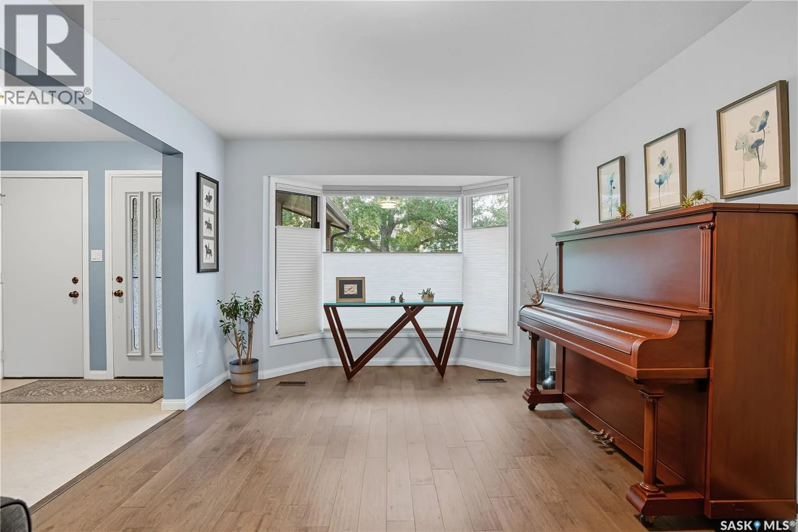 3270 MOUNTBATTEN CRESCENT