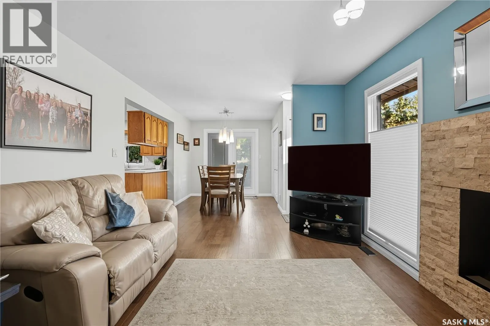 3270 MOUNTBATTEN CRESCENT