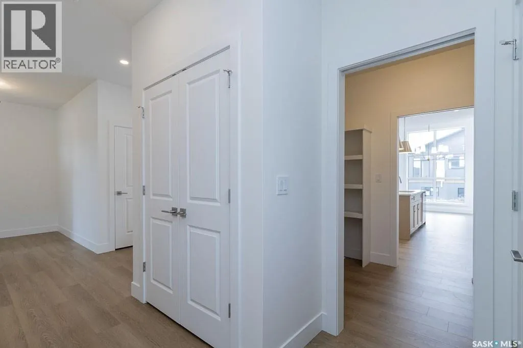 210 Flynn BEND