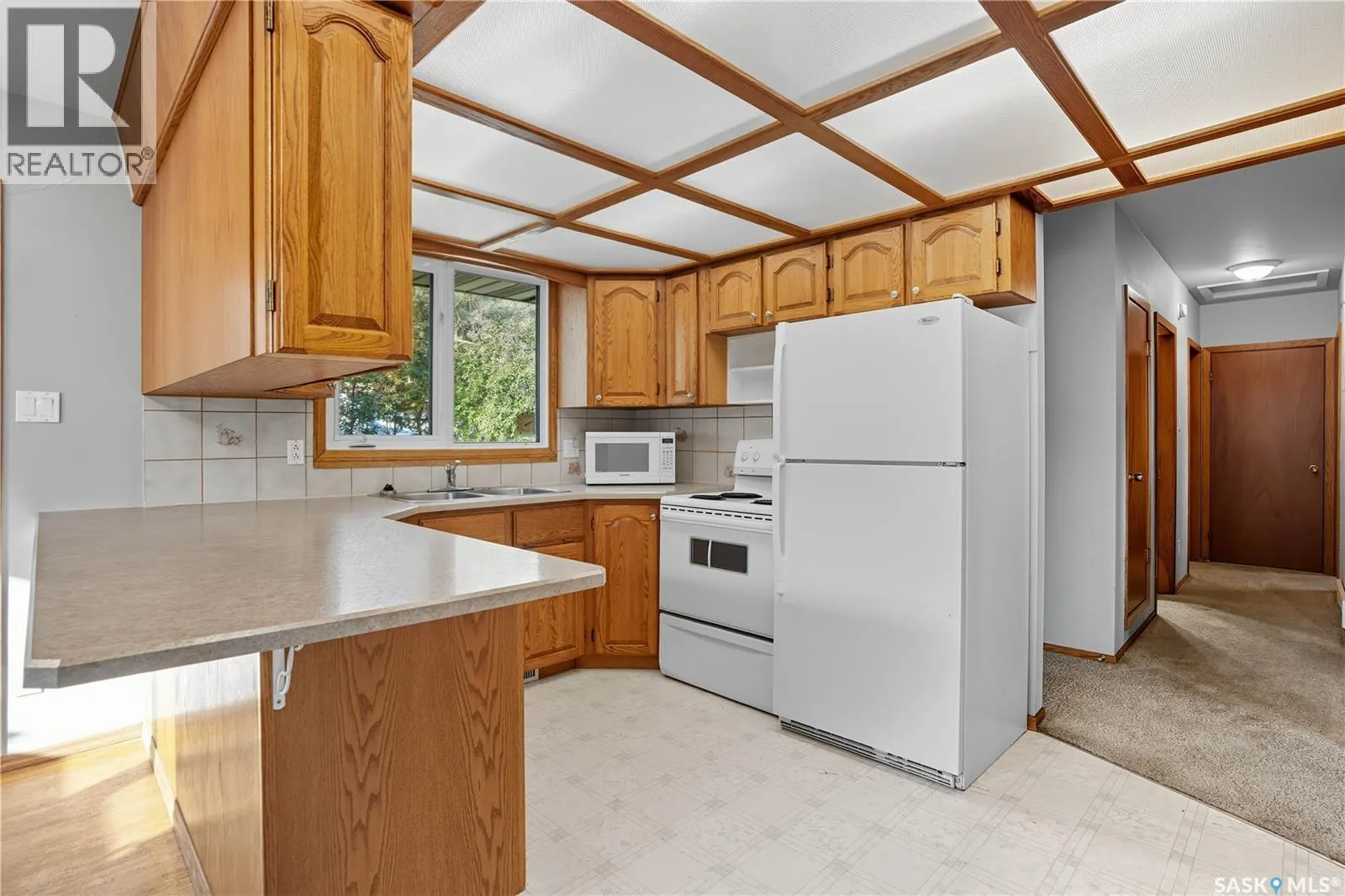 3912 Sherwood DRIVE