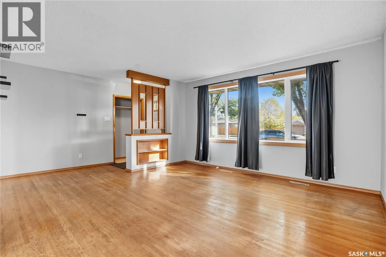 3912 Sherwood DRIVE