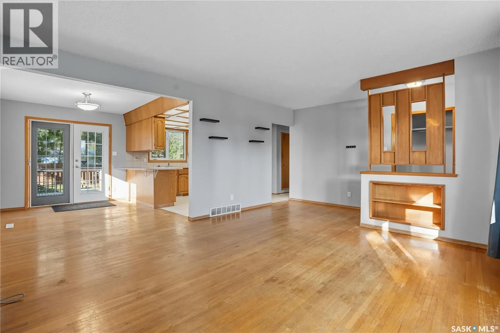 3912 Sherwood DRIVE