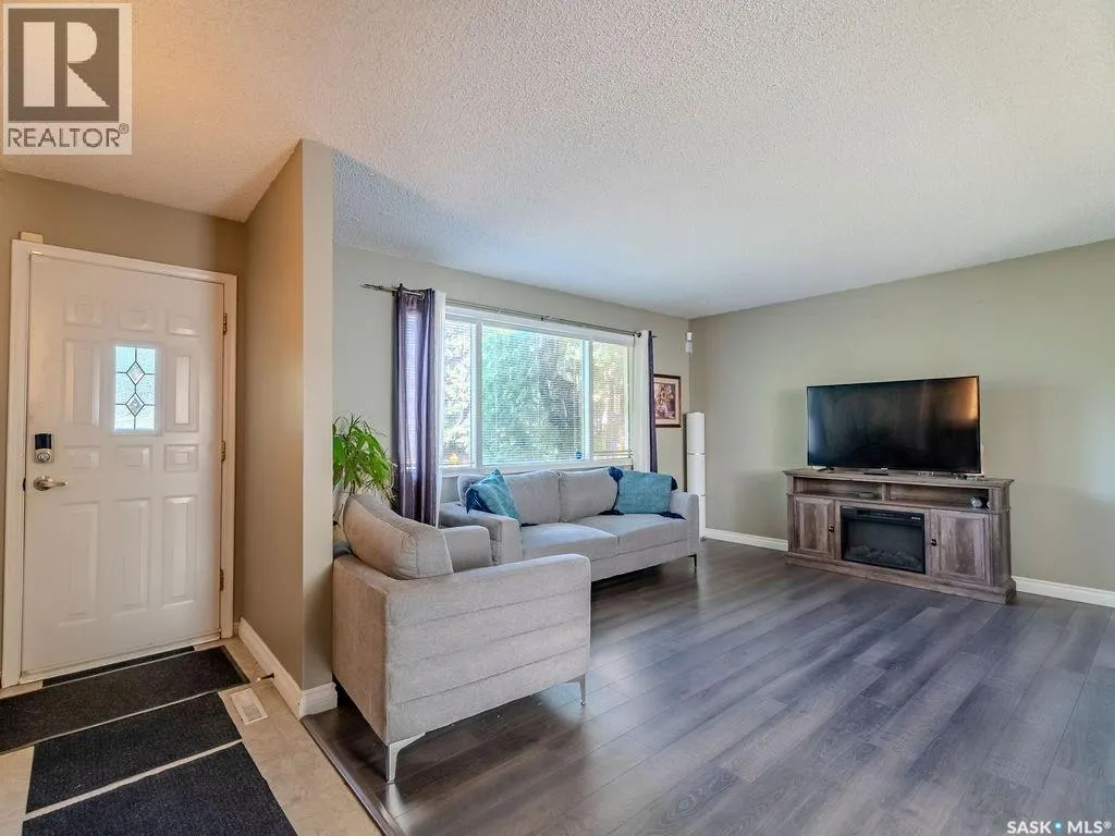 59 Wentworth CRESCENT
