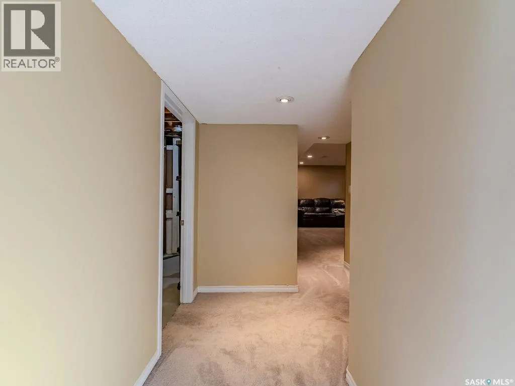 59 Wentworth CRESCENT