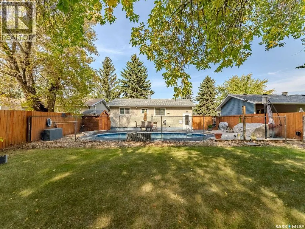59 Wentworth CRESCENT