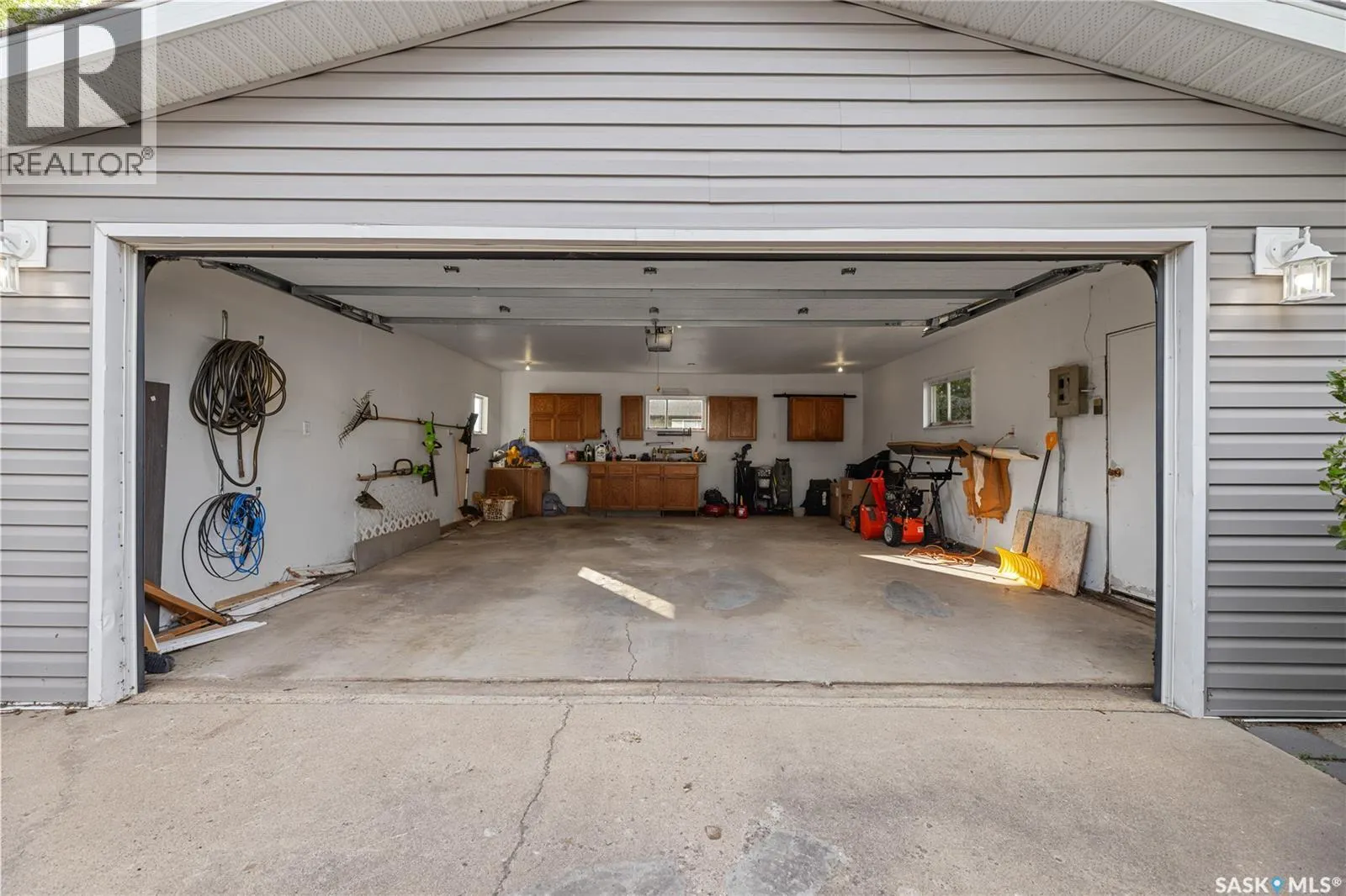 3762 Fairlight DRIVE