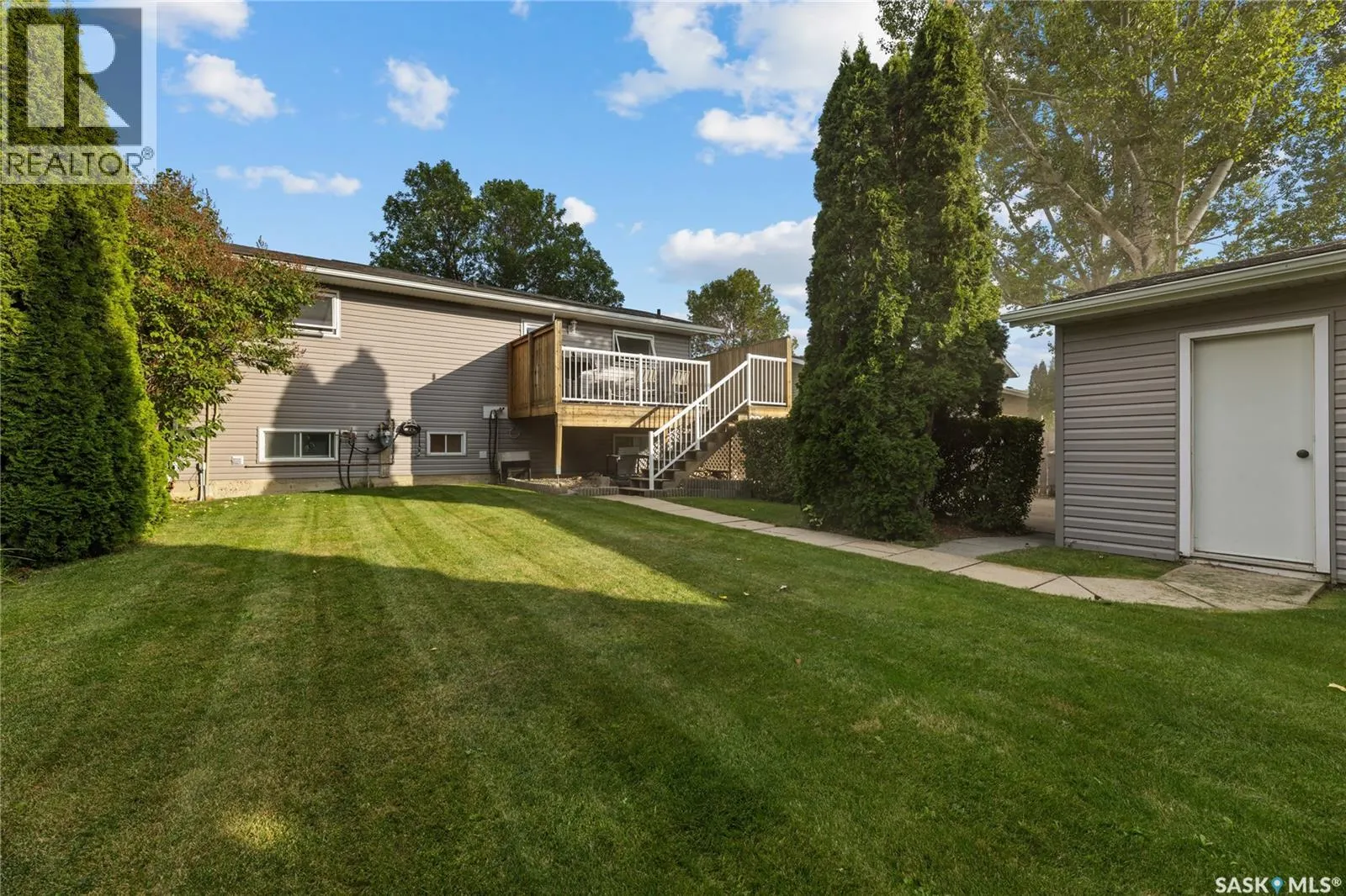 3762 Fairlight DRIVE