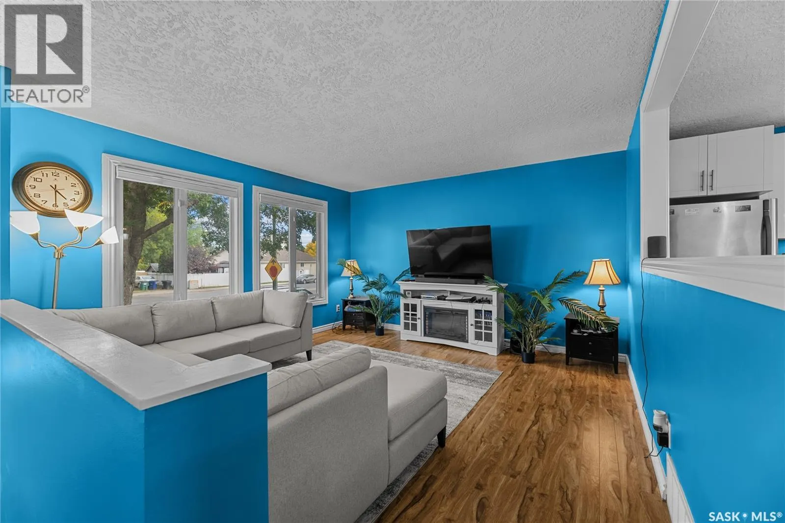 3762 Fairlight DRIVE