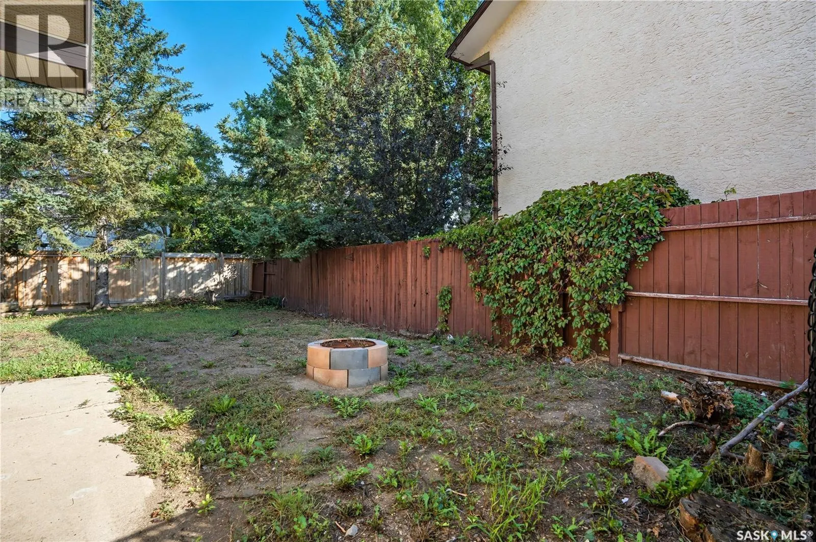6818 Cunningham DRIVE