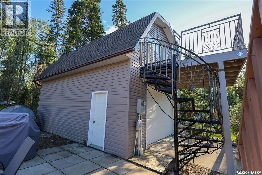 6 Tye PLACE