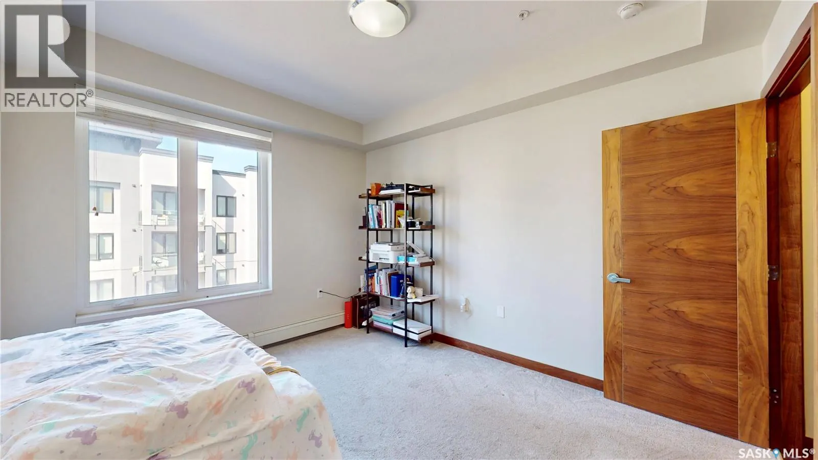 307 2165 Heseltine ROAD
