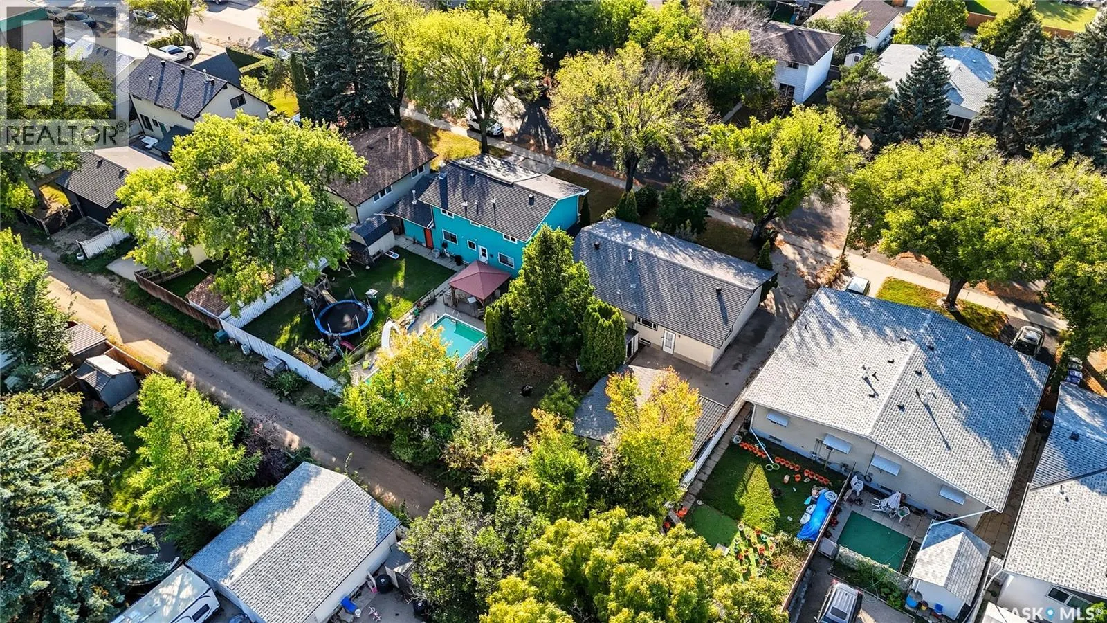 352 Carleton DRIVE