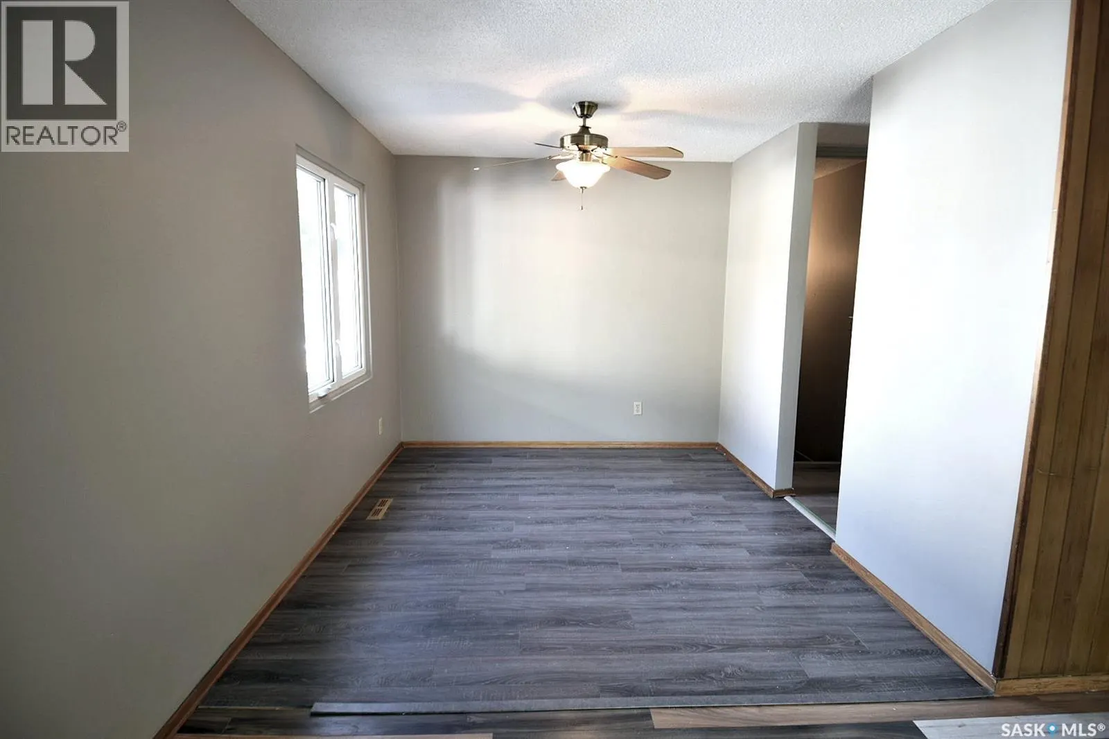 352 Carleton DRIVE