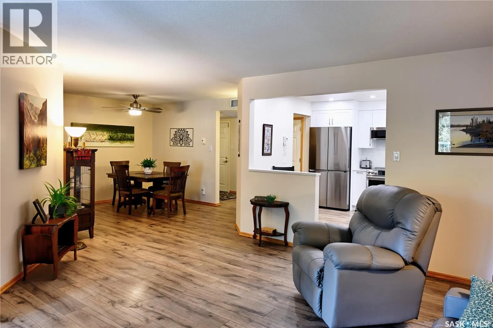 132 305 Pinehouse DRIVE