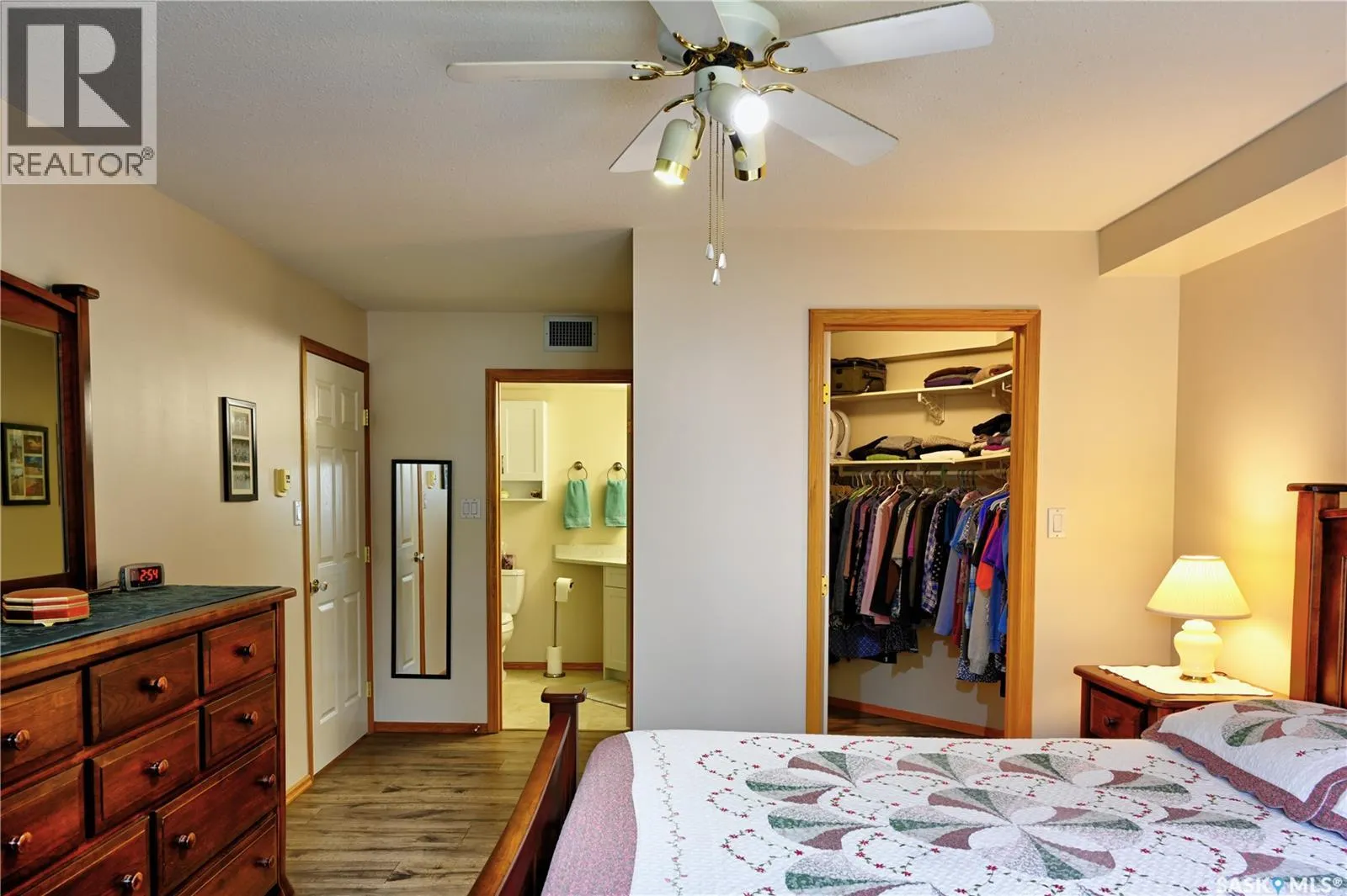 132 305 Pinehouse DRIVE