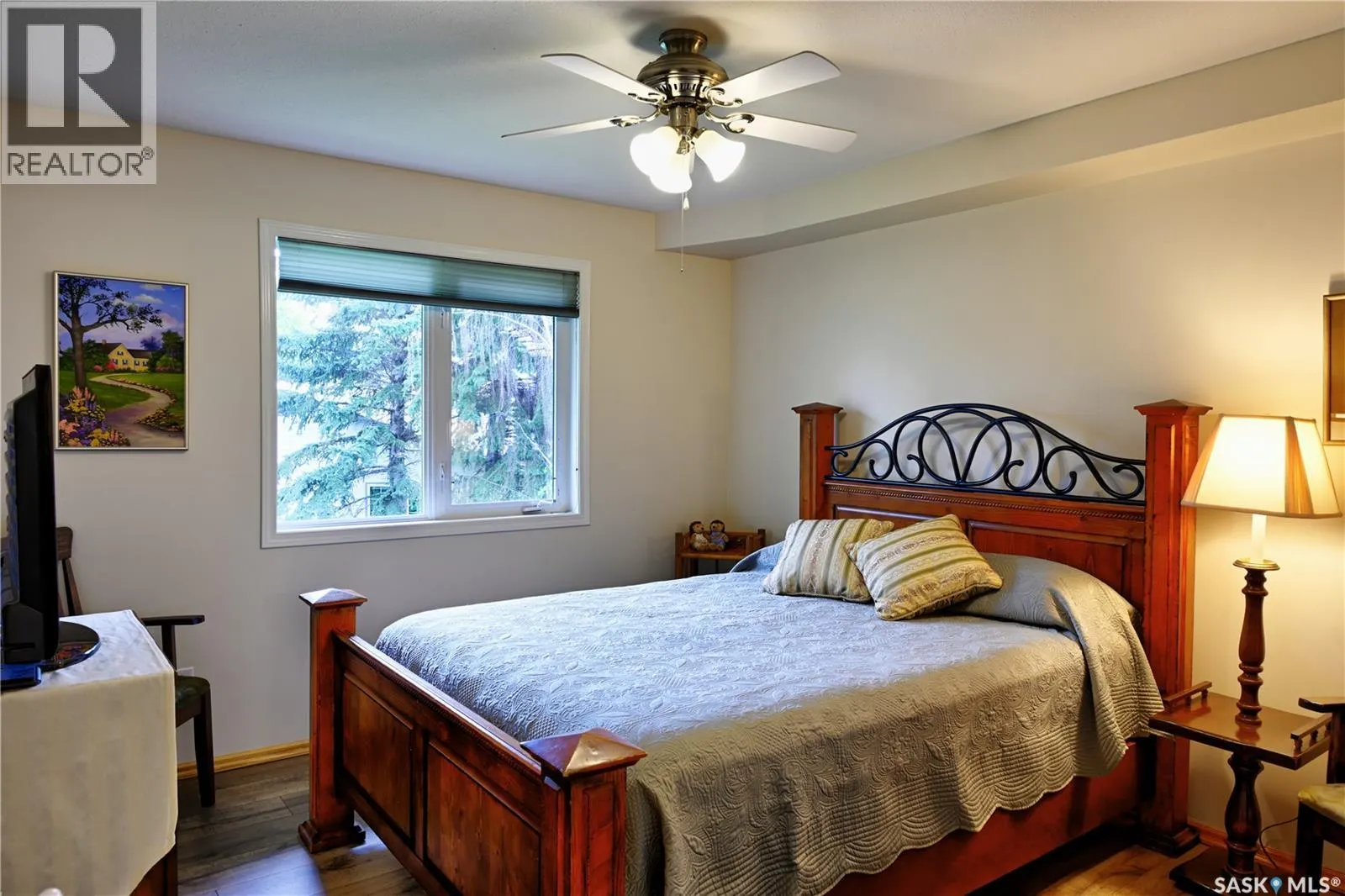 132 305 Pinehouse DRIVE