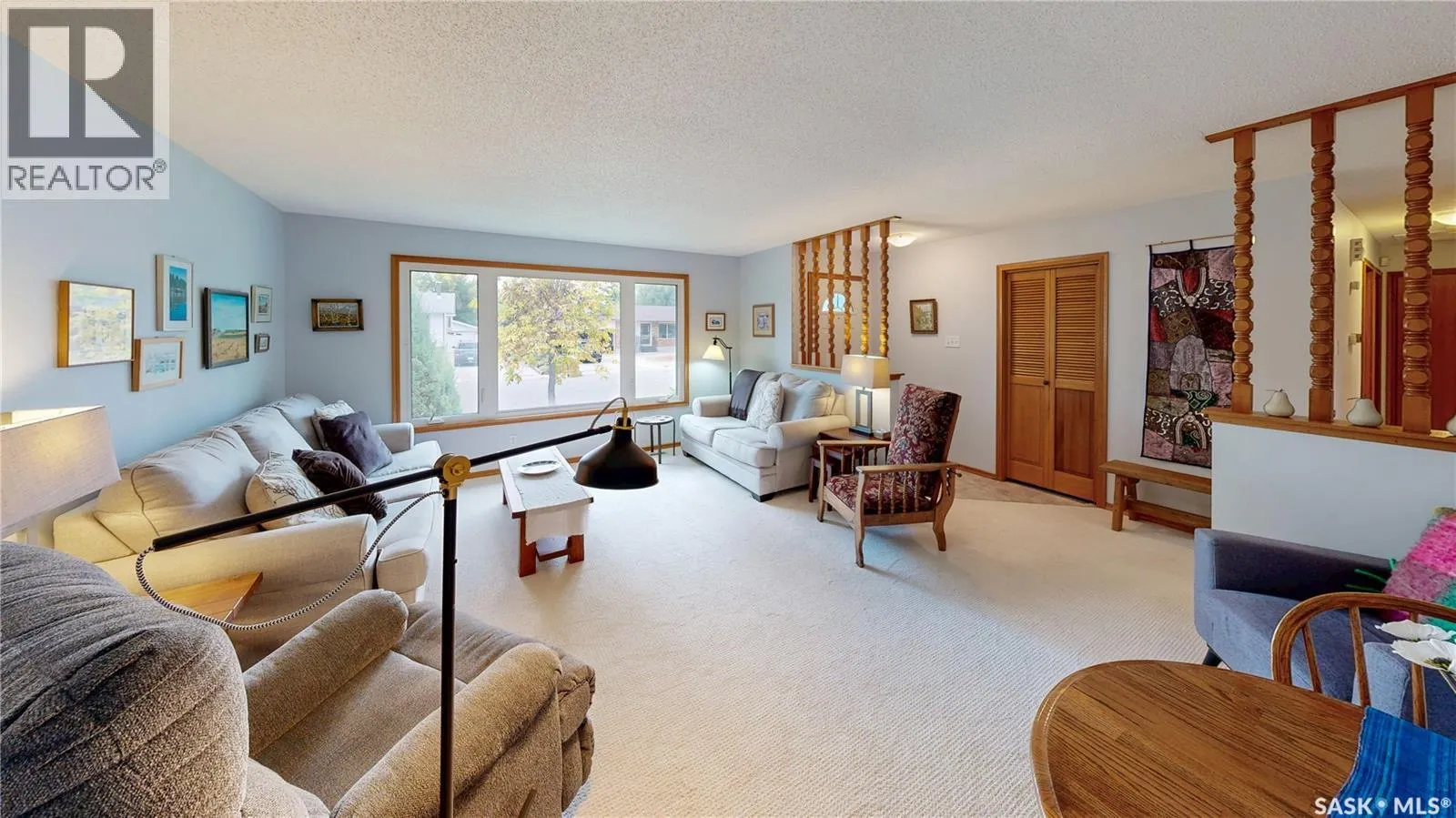 42 Hawkes AVENUE