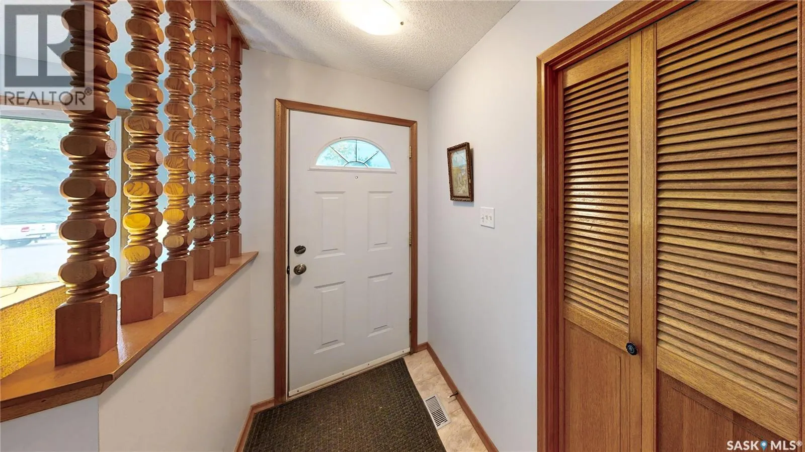 42 Hawkes AVENUE