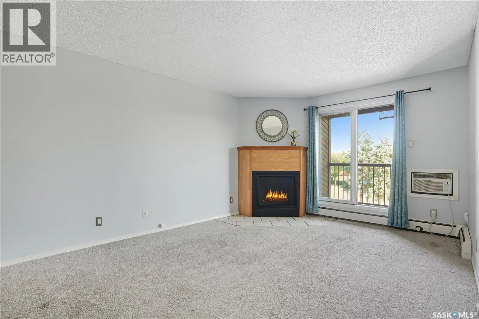 316 3302 33rd STREET W