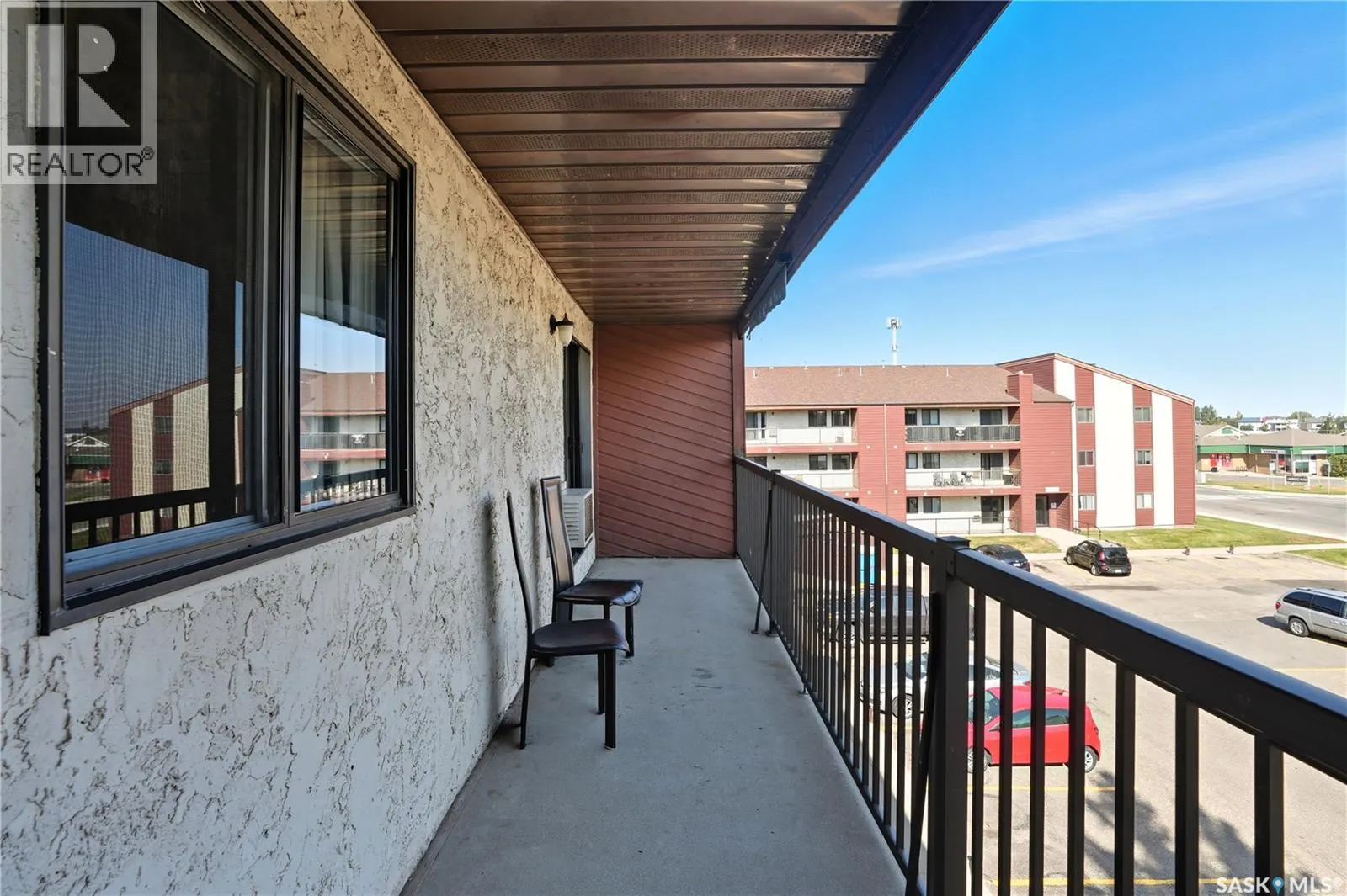 316 3302 33rd STREET W