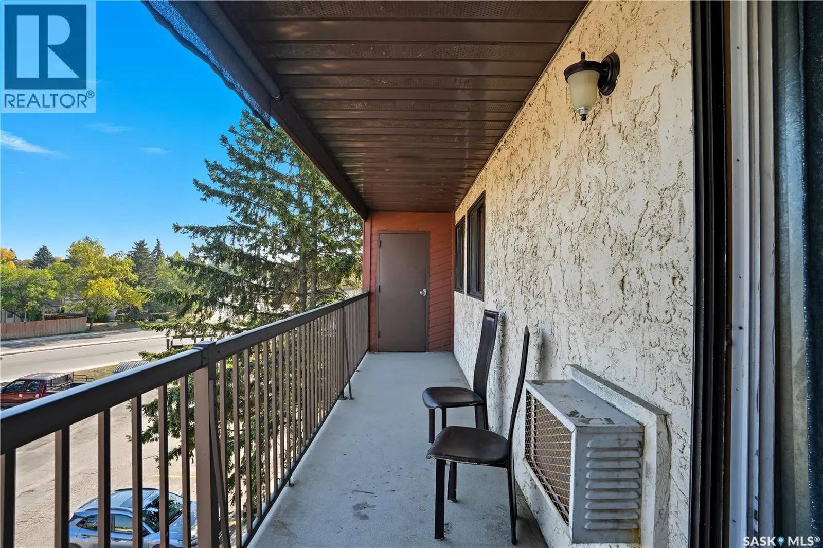 316 3302 33rd STREET W
