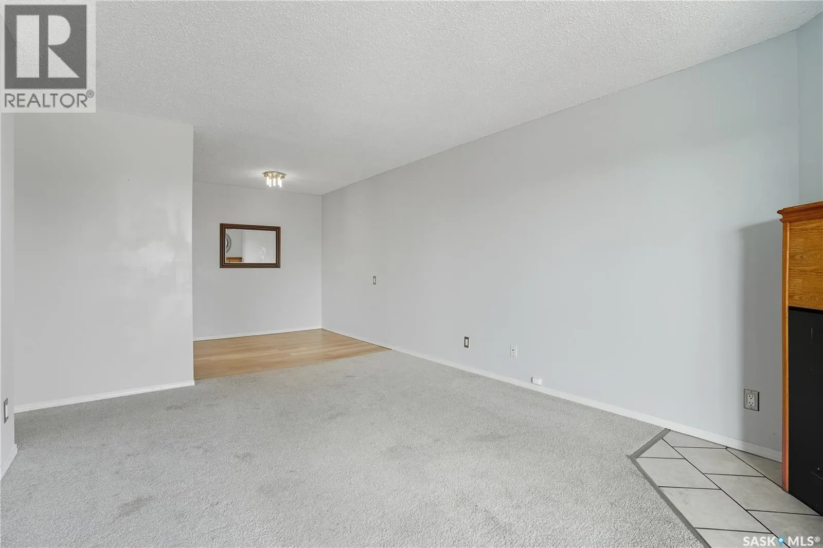 316 3302 33rd STREET W