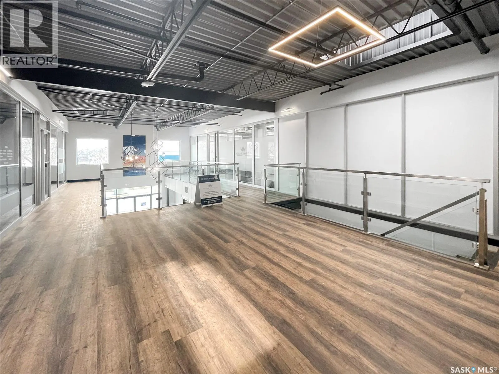 004 234 1st AVENUE NE