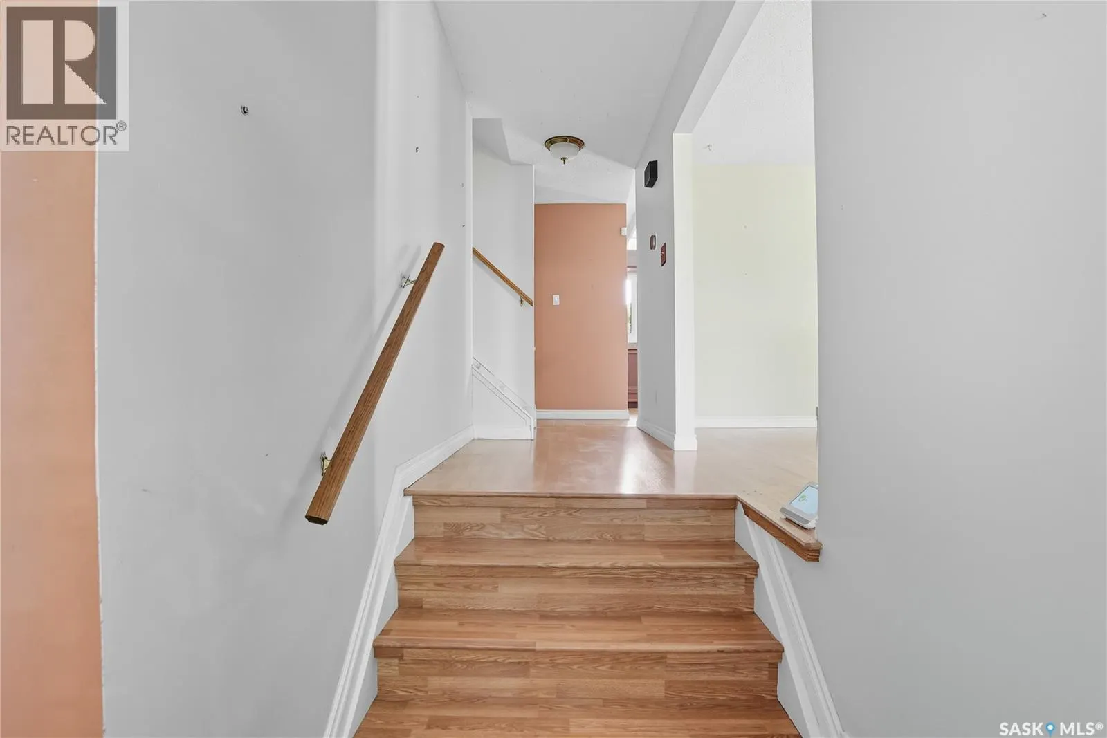 30 CHAMPLIN CRESCENT