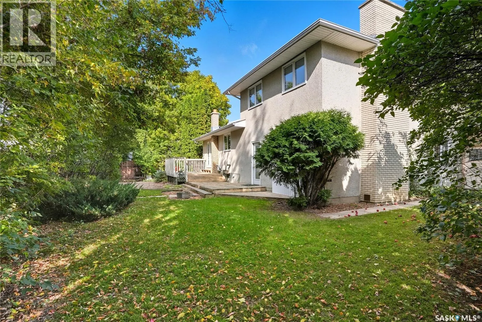 30 CHAMPLIN CRESCENT