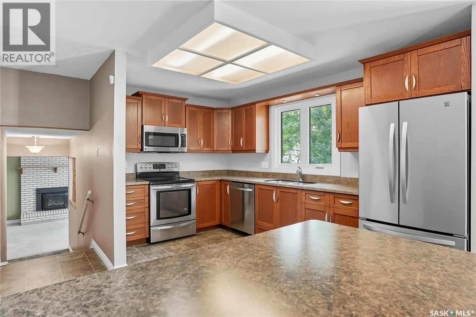 30 CHAMPLIN CRESCENT
