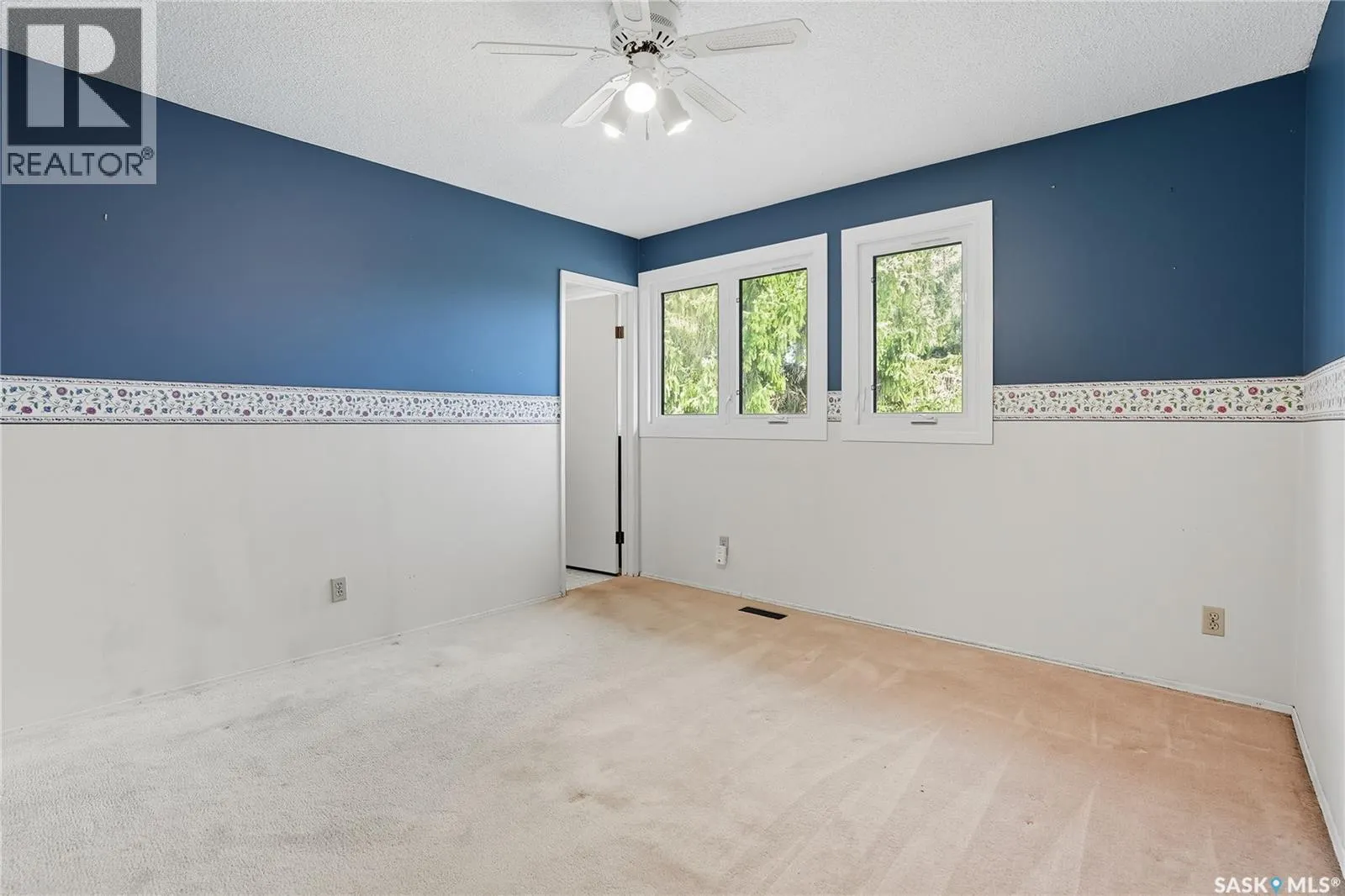 30 CHAMPLIN CRESCENT