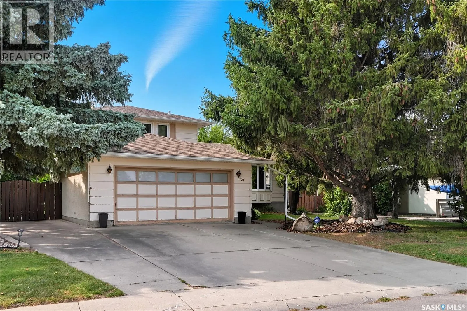 30 CHAMPLIN CRESCENT