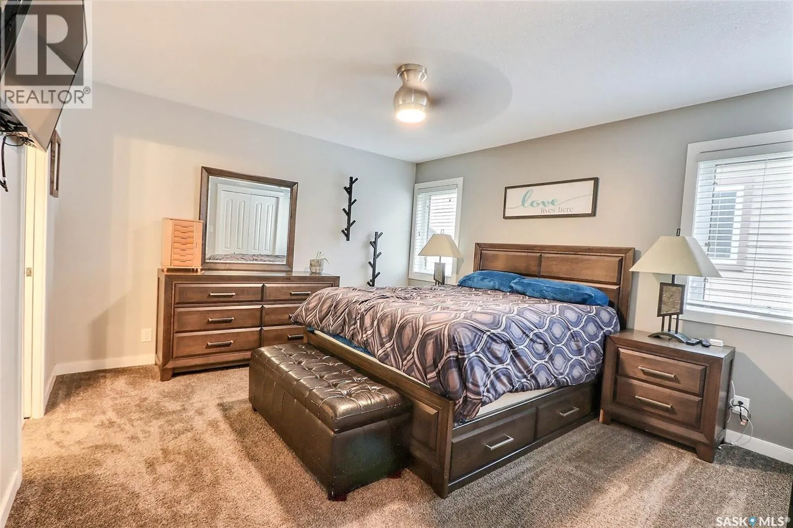 33 Smiley DRIVE