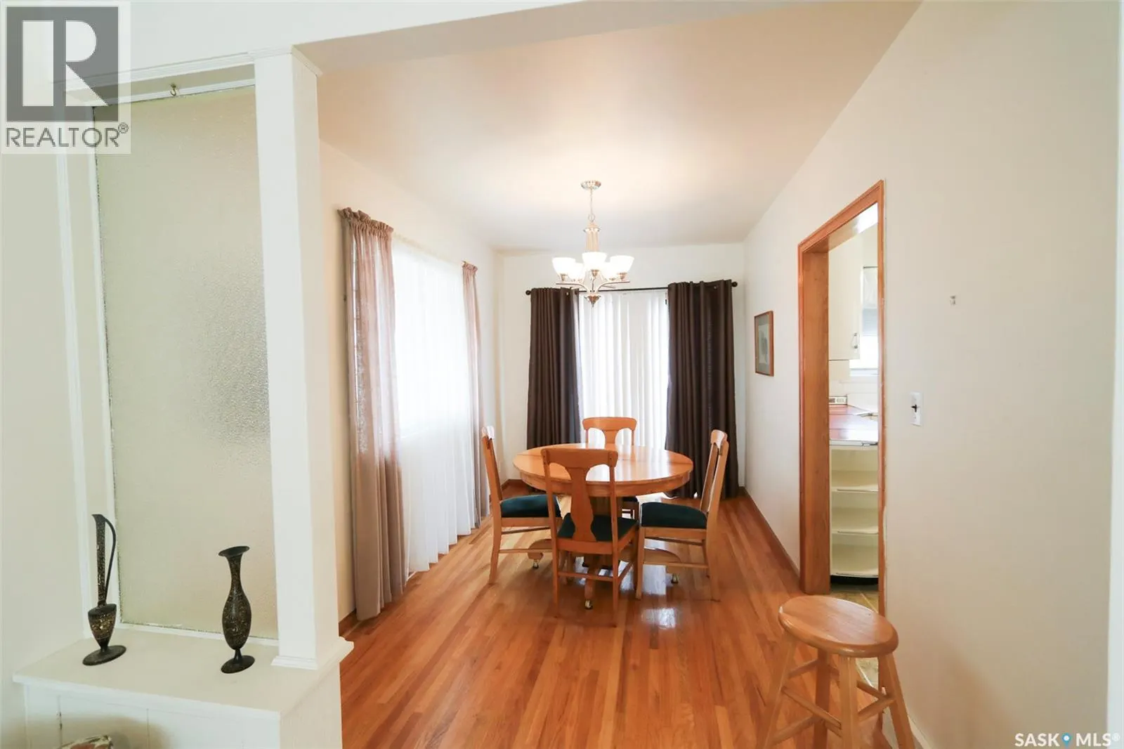 202 Third AVENUE S