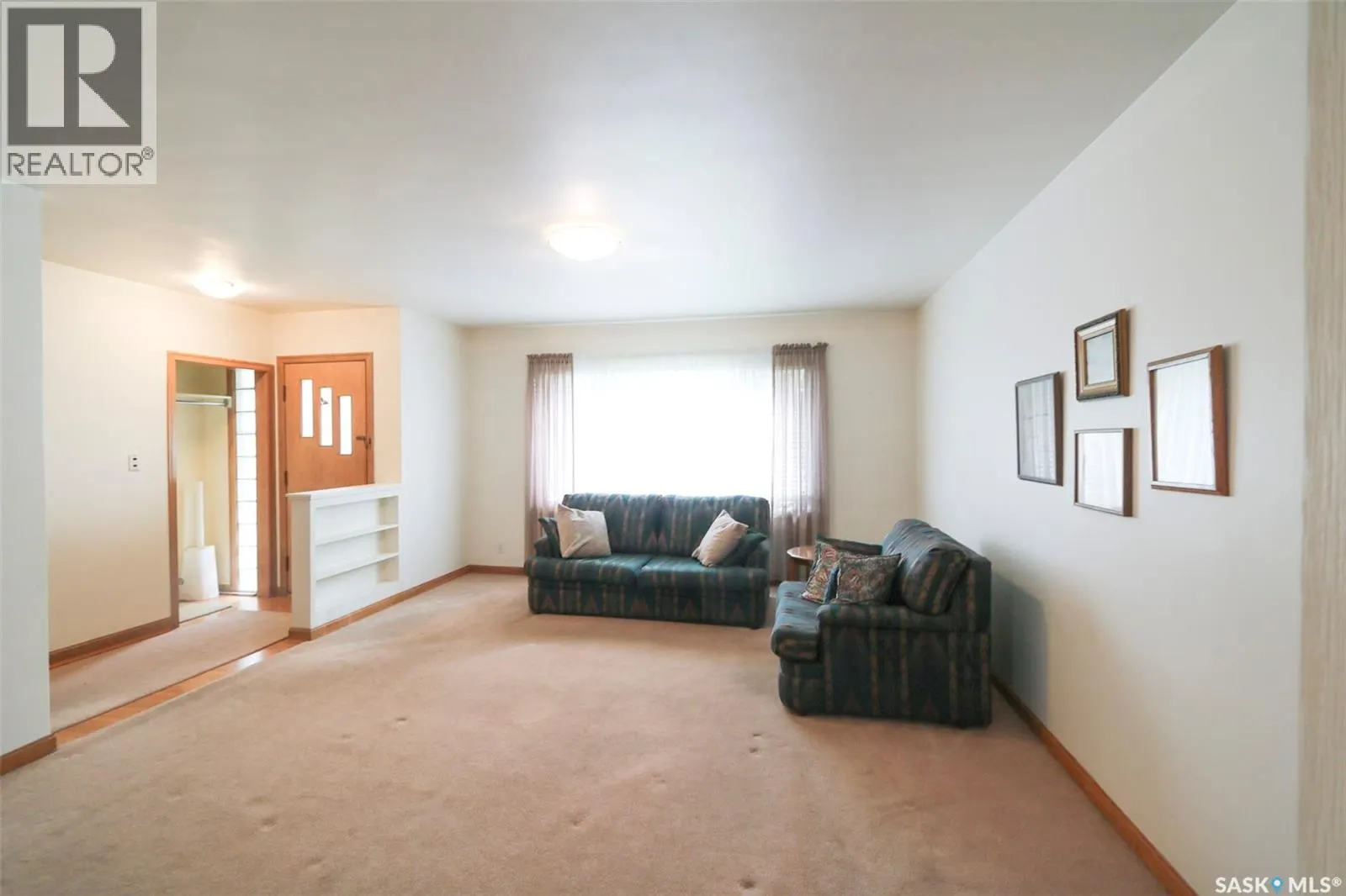 202 Third AVENUE S