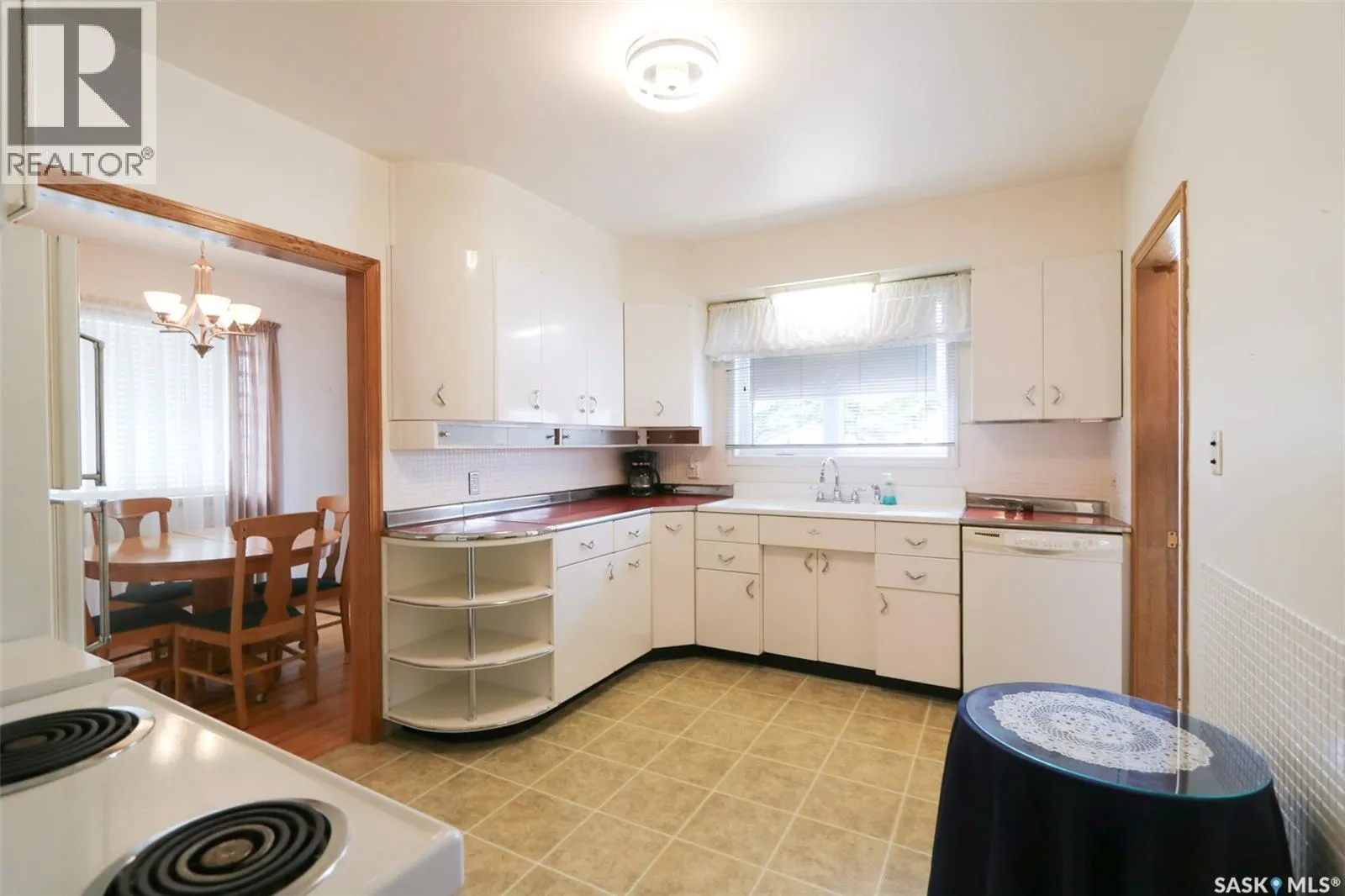 202 Third AVENUE S