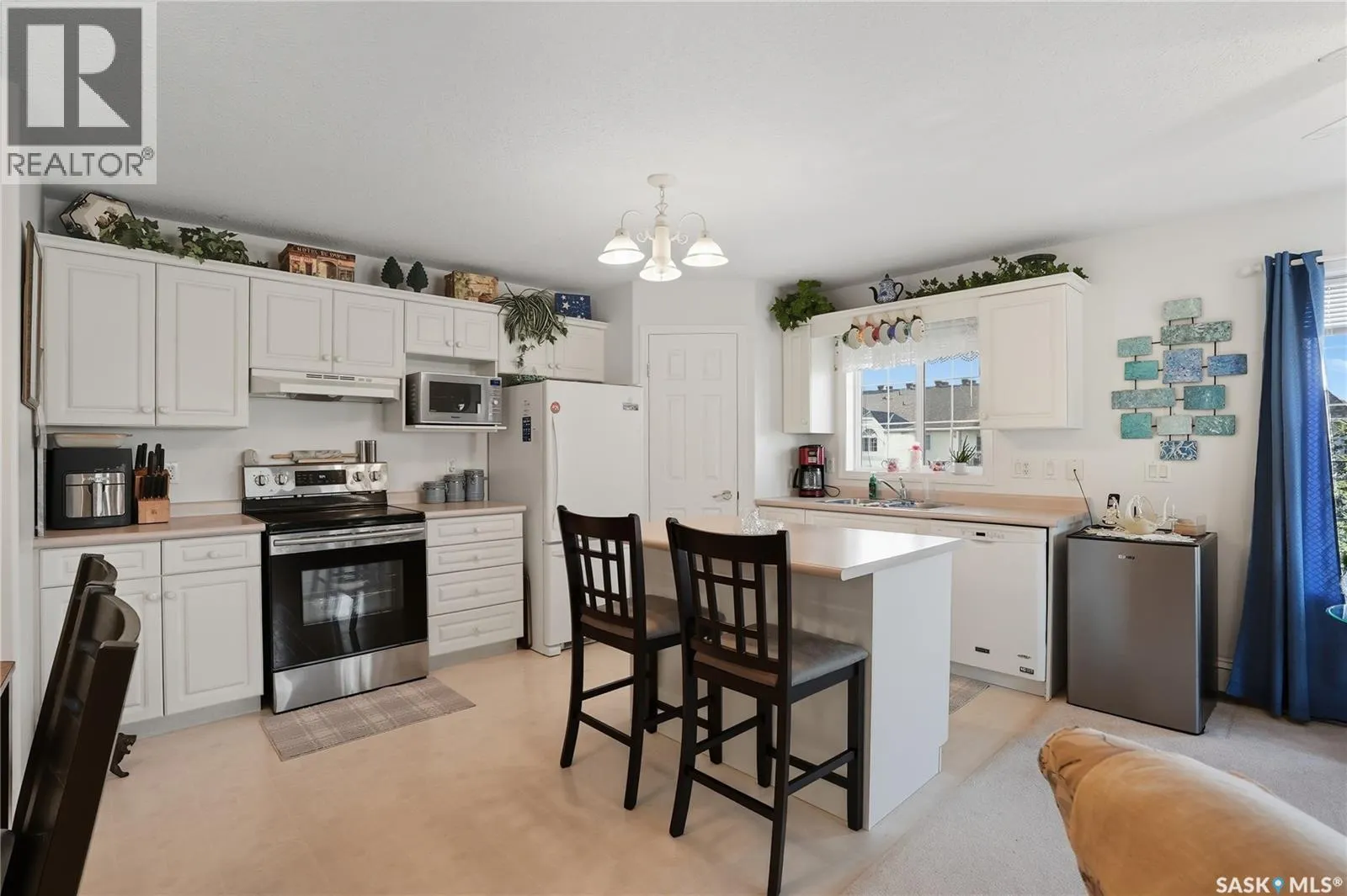 302 934 Heritage VIEW